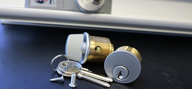 Commercial Lock Installation Linda